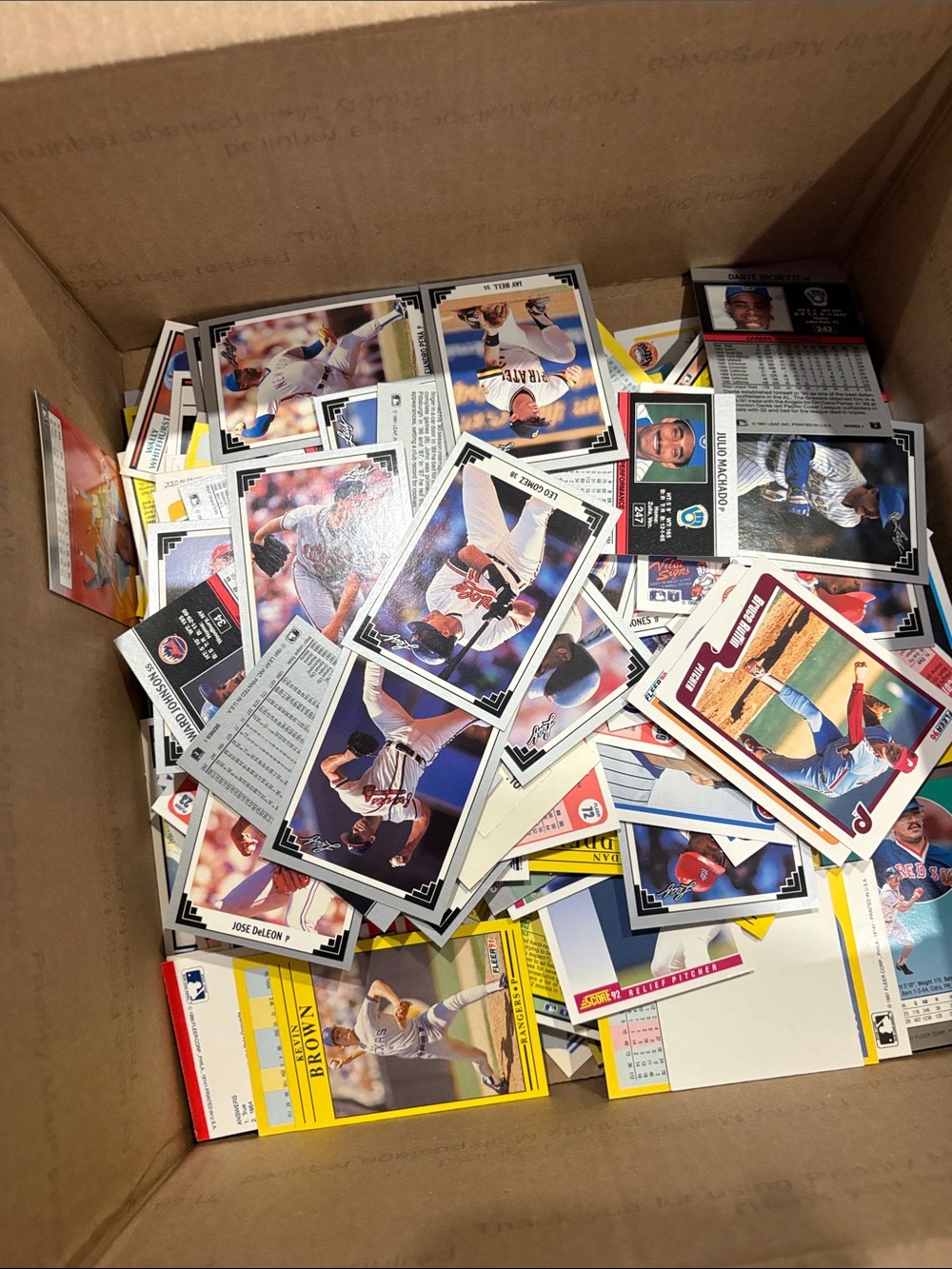 Old Baseball Cards Bulk Lot - Box of 200+ Random Baseball Cards from Fleer, etc - Picture 5 of 5